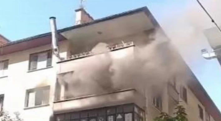 Diyarbakır Yenişehir’de apartman dairesindeki yangın korkuttu