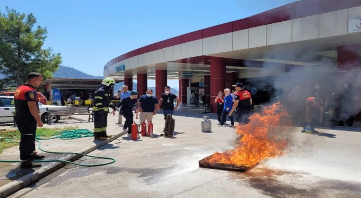 Muğla Büyükşehir’den hastane personeline yangın eğitimi
