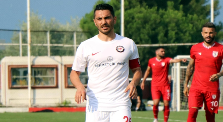 Türkiye'nin en ilginç kulübü: Murat Yıldırım, Çorum FK'nın hem sahibi hem kaptanı hem de futbolcusu