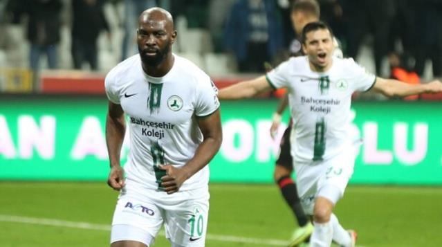 Yaşananlar çok ilginç! Giresunspor, yıldız futbolcu Doukara'nın sözleşmesini feshetti