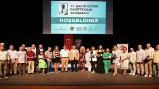 İzmir Bergama’da Şakir Süter Gazetecilik Yarışması’nda ödüller sahiplerini buldu
