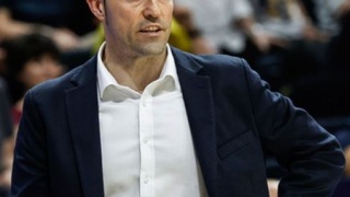 Fenerbahçe Kadın Basketbol Takımı başantrenörü Víctor Lapena ile yollar ayrıldı